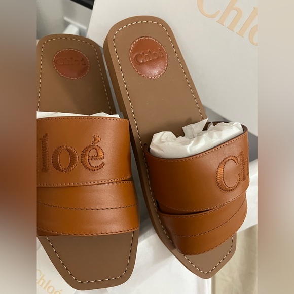 NEW in box. CHLOE leather cognac brown woody sandals - Picture 5 of 7